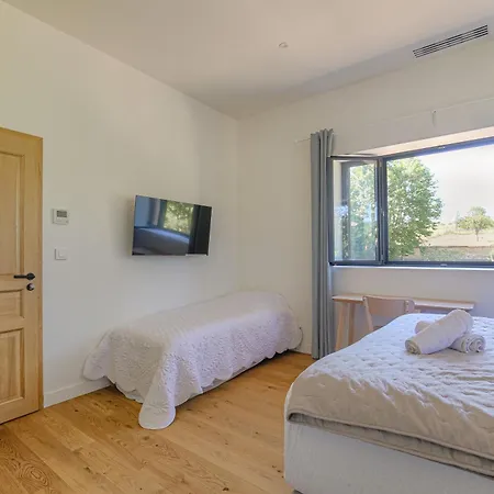 Holiday home Ancien Cuvage Renove En Beaujolais Denice